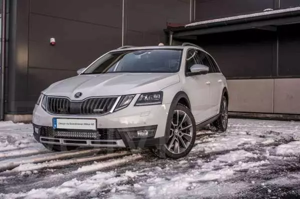 LED-lisävalopaketti DSM Premium Plus - Skoda auxiliary lights - 8020100241 - 1