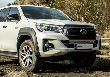 Toyota Hilux 2016- Modelspecific kit - Toyota auxiliary lights - 8020100312 - 1